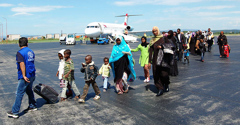 Foto - Humanitárny transfer utečencov cez územie SR